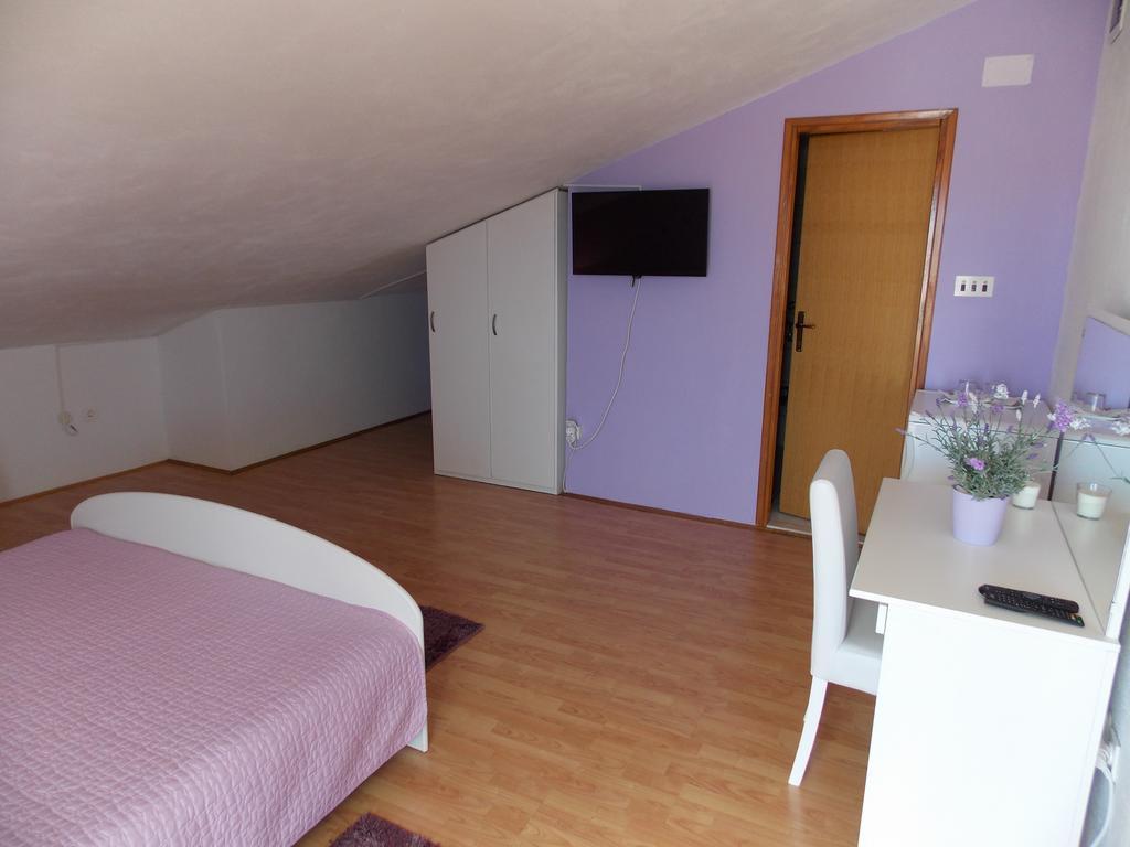 Apartments And Rooms Jasna Hvar Town Exterior foto
